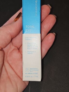 Colorscience Total Eye 3-in-1 Renewal Therapy - Fair